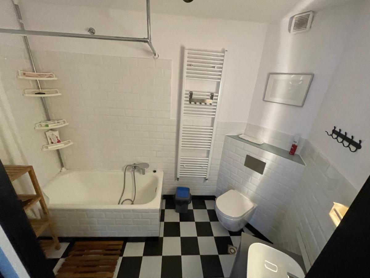 Central Retro Apartment Сибиу Екстериор снимка